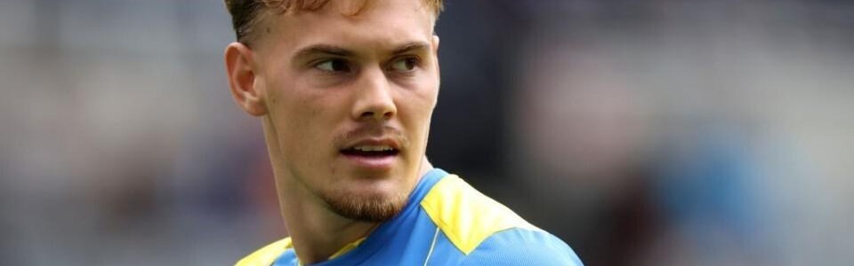 开元棋牌下载-巴黎9次射门进5球！蓝军门将射正亡，恩佐怒摔皮球朝他大吼